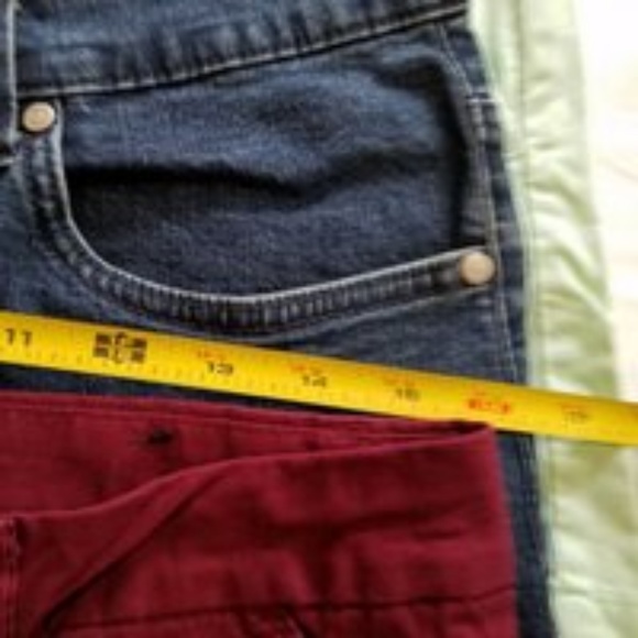 Womens Shorts - Picture 4 of 5